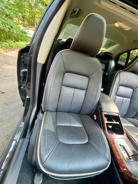2010 Volvo S80 2nd Gen - Image 31 of 31