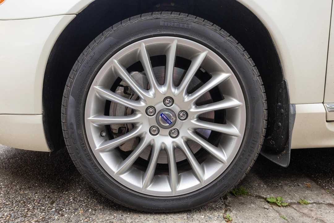 2010 Volvo S80 2nd Gen - Image 29 of 31