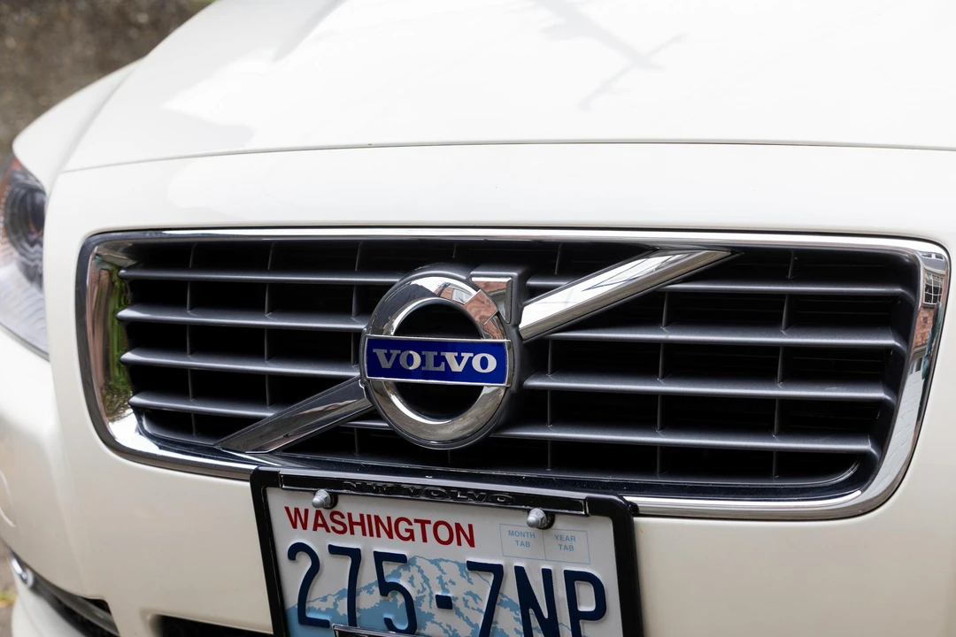 2010 Volvo S80 2nd Gen - Image 10 of 31