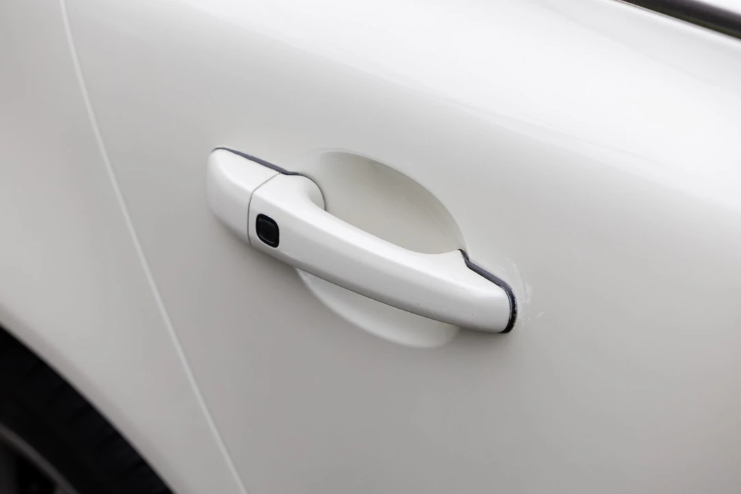 2010 Volvo S80 2nd Gen - Image 25 of 31