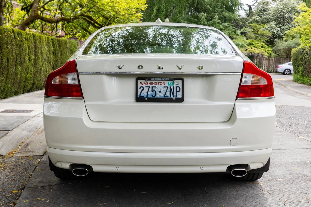 2010 Volvo S80 2nd Gen - Image 5 of 31