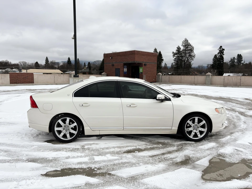 2010 Volvo S80 2nd Gen - Image 14 of 31