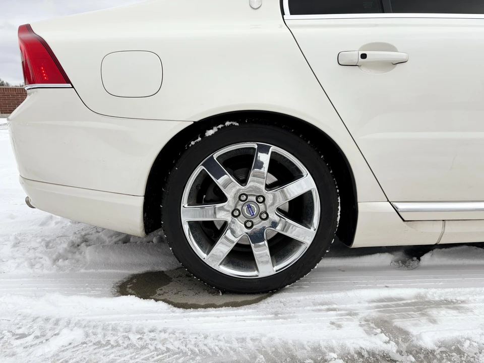 2010 Volvo S80 2nd Gen - Image 31 of 31