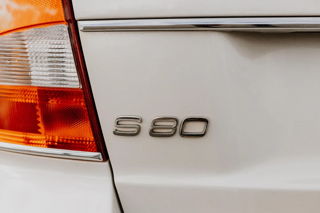 2010 Volvo S80 2nd Gen - Image 21 of 31