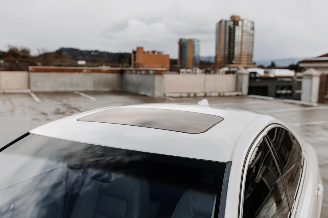 2010 Volvo S80 2nd Gen - Image 19 of 31