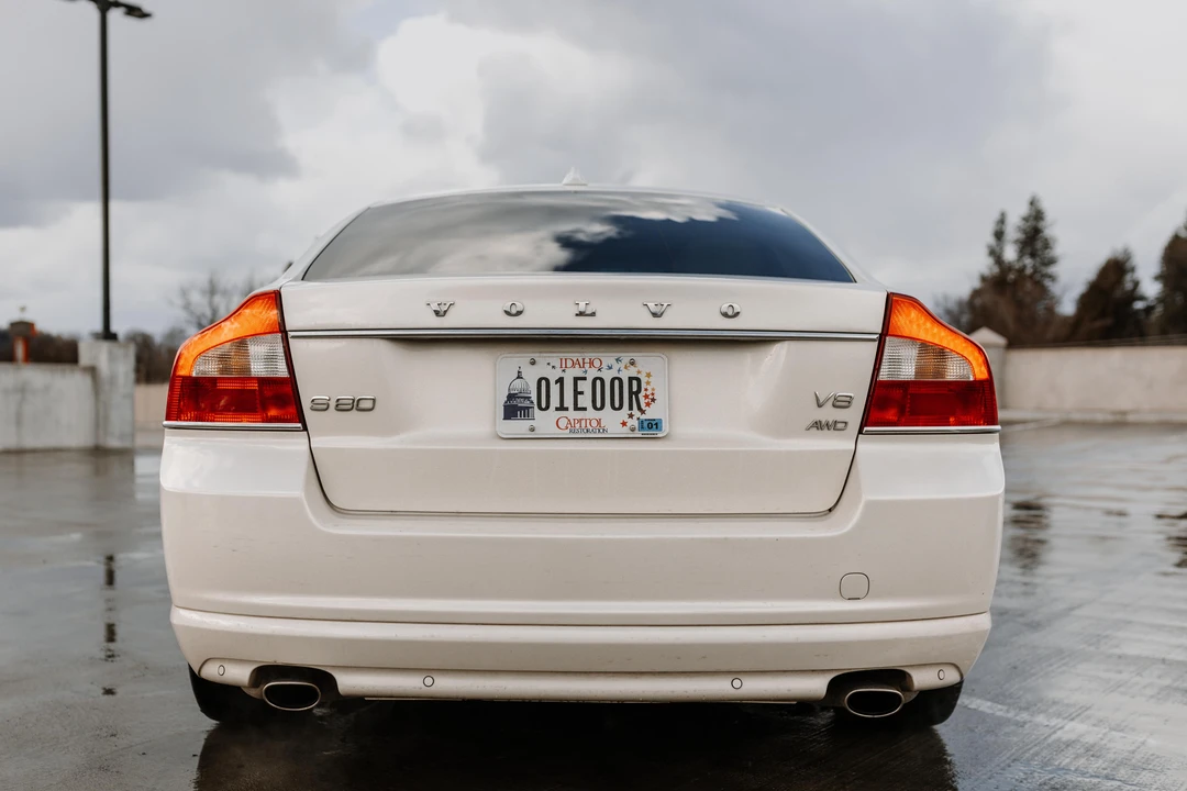 2010 Volvo S80 2nd Gen - Image 12 of 31