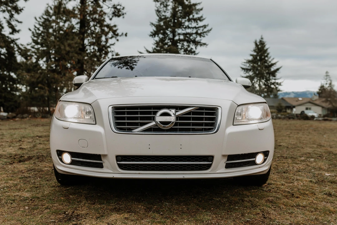 2010 Volvo S80 2nd Gen - Image 6 of 31