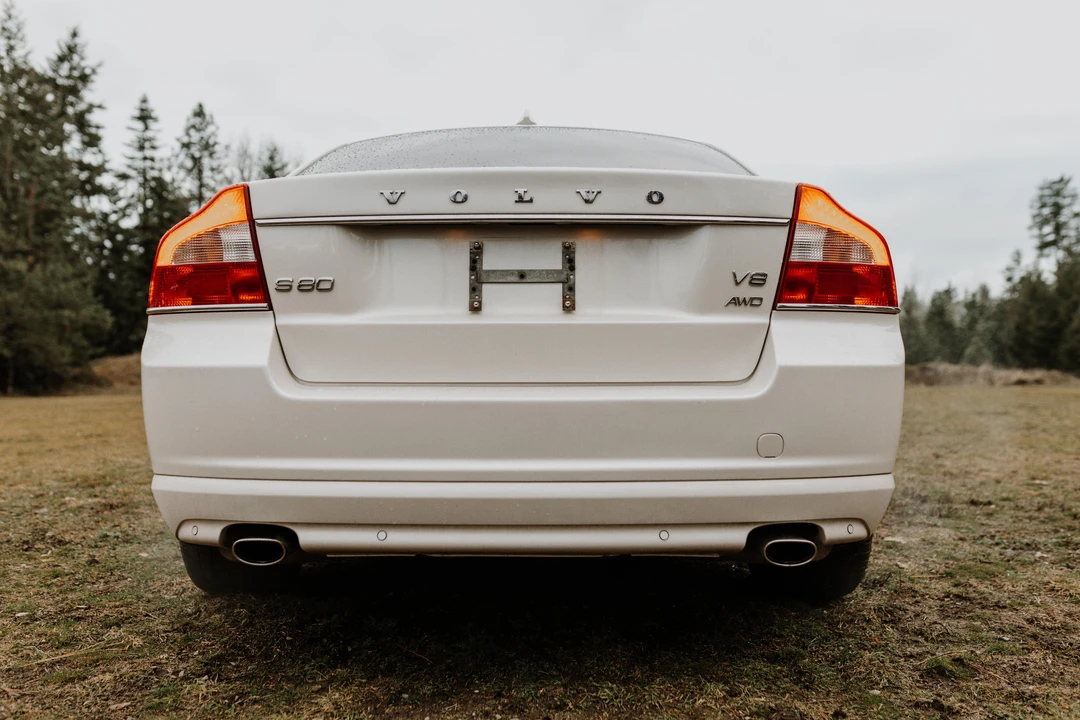 2010 Volvo S80 2nd Gen - Image 13 of 31