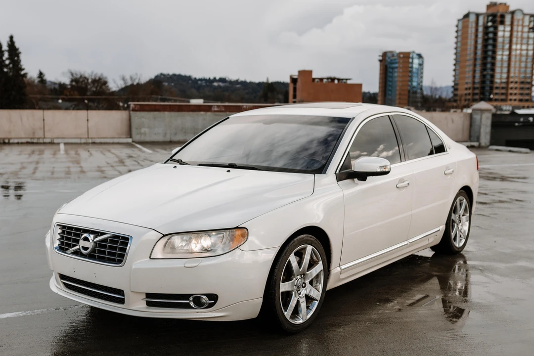 2010 Volvo S80 2nd Gen - Image 8 of 31