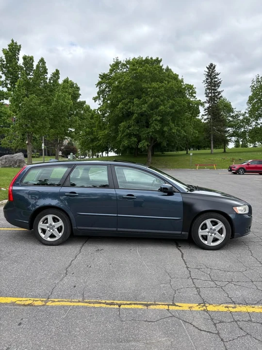 2010 Volvo V50 - Image 7 of 18