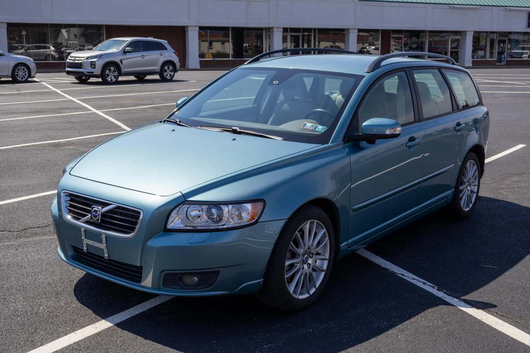 2010 Volvo V50 - Image 7 of 31
