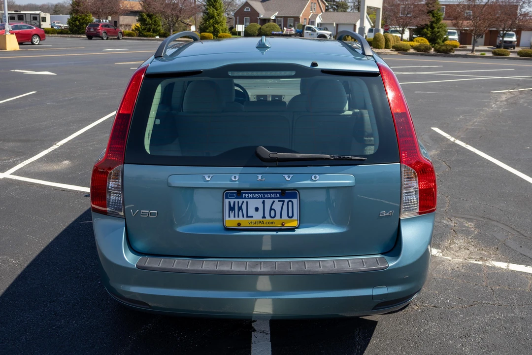 2010 Volvo V50 - Image 13 of 31