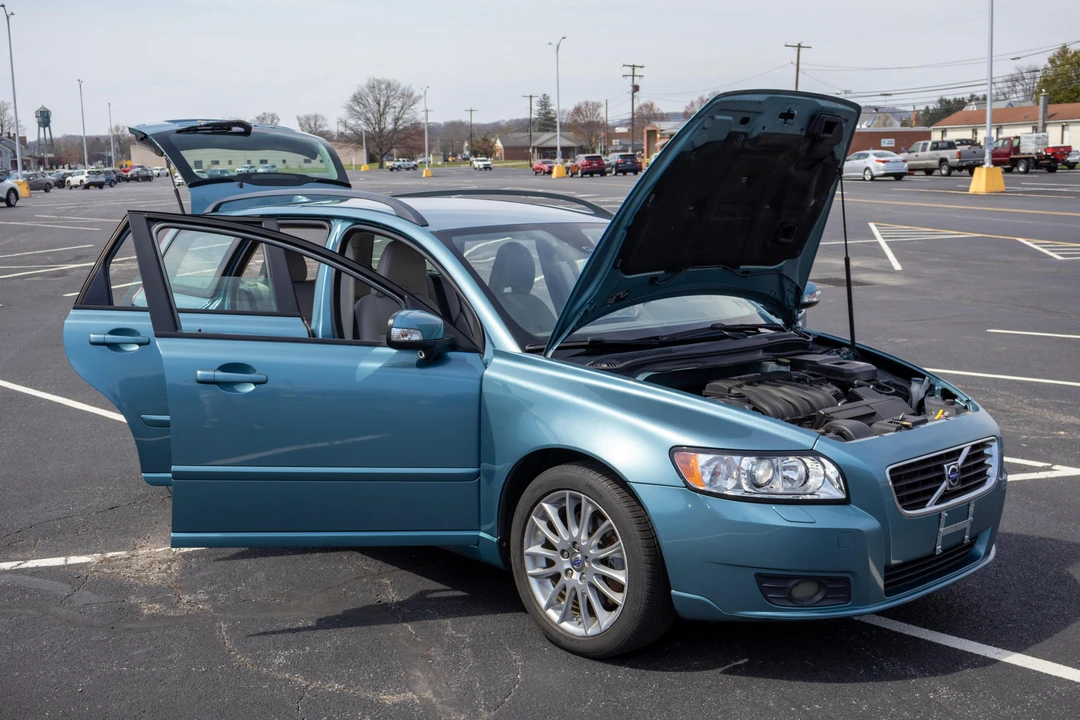 2010 Volvo V50 - Image 25 of 31