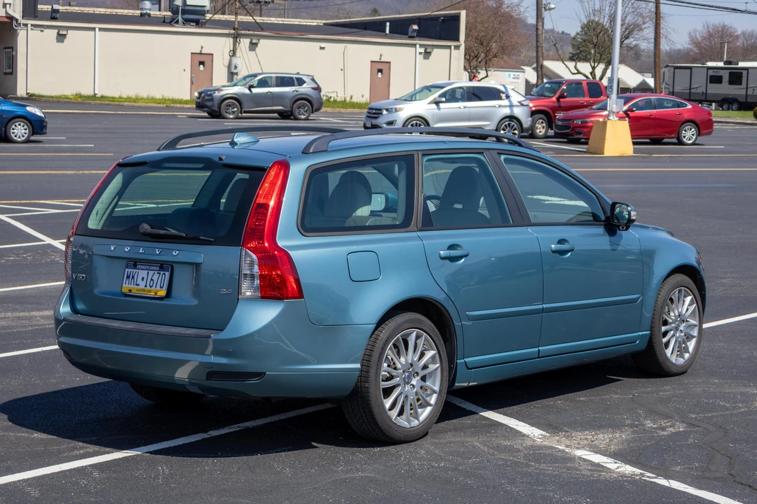 2010 Volvo V50 - Image 15 of 31