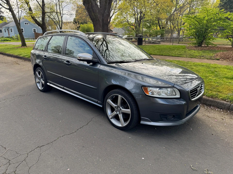 2010 Volvo V50 - Image 13 of 31