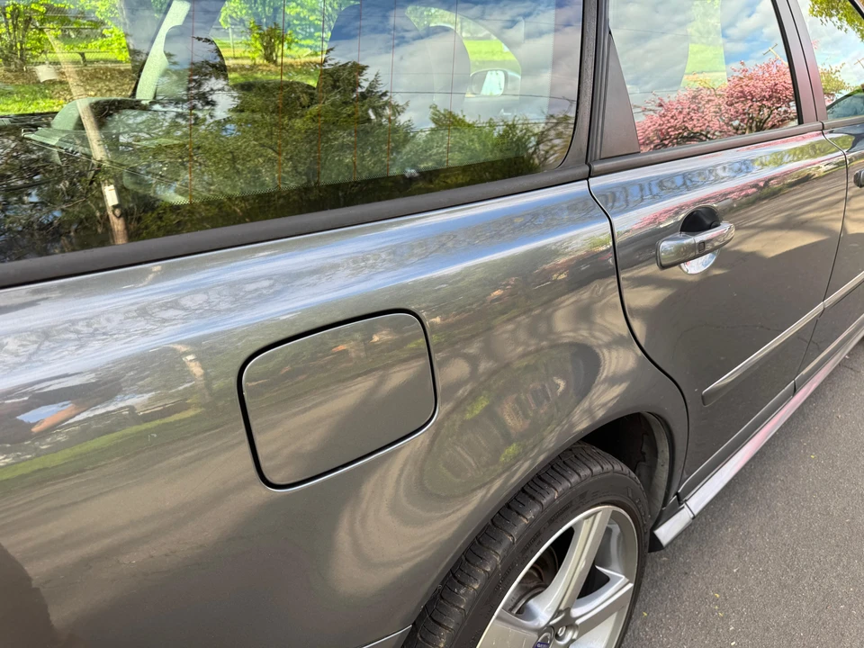 2010 Volvo V50 - Image 24 of 31