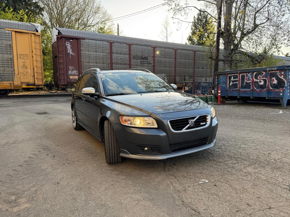 2010 Volvo V50 - Image 14 of 31