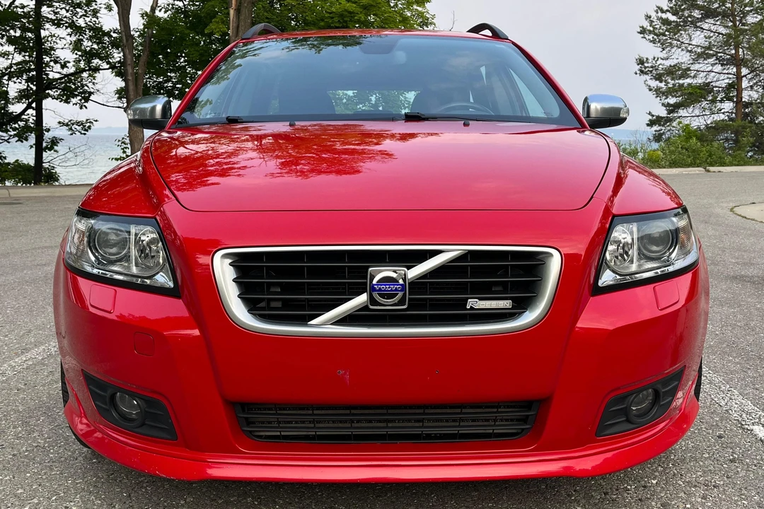 2010 Volvo V50 - Image 2 of 31