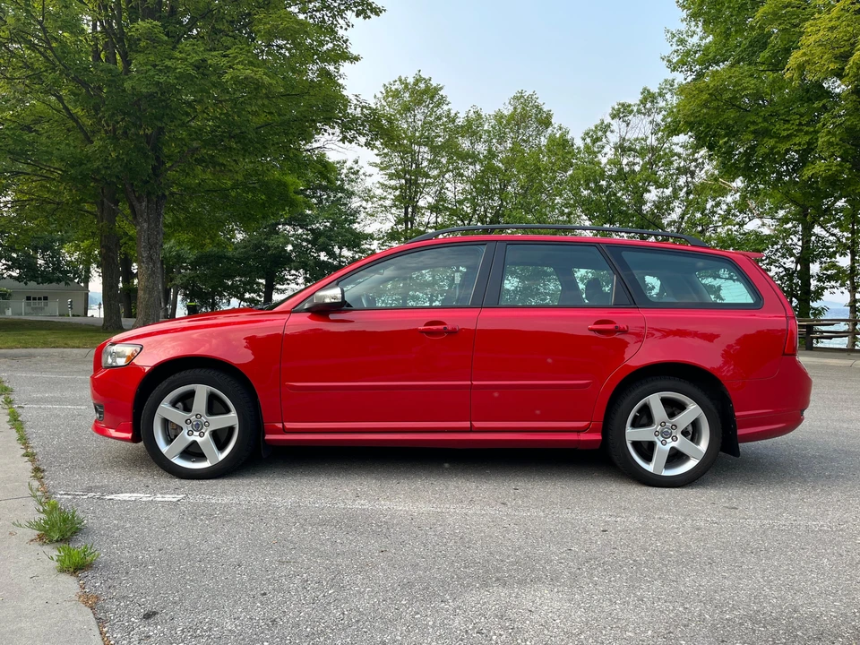 2010 Volvo V50 - Image 8 of 31