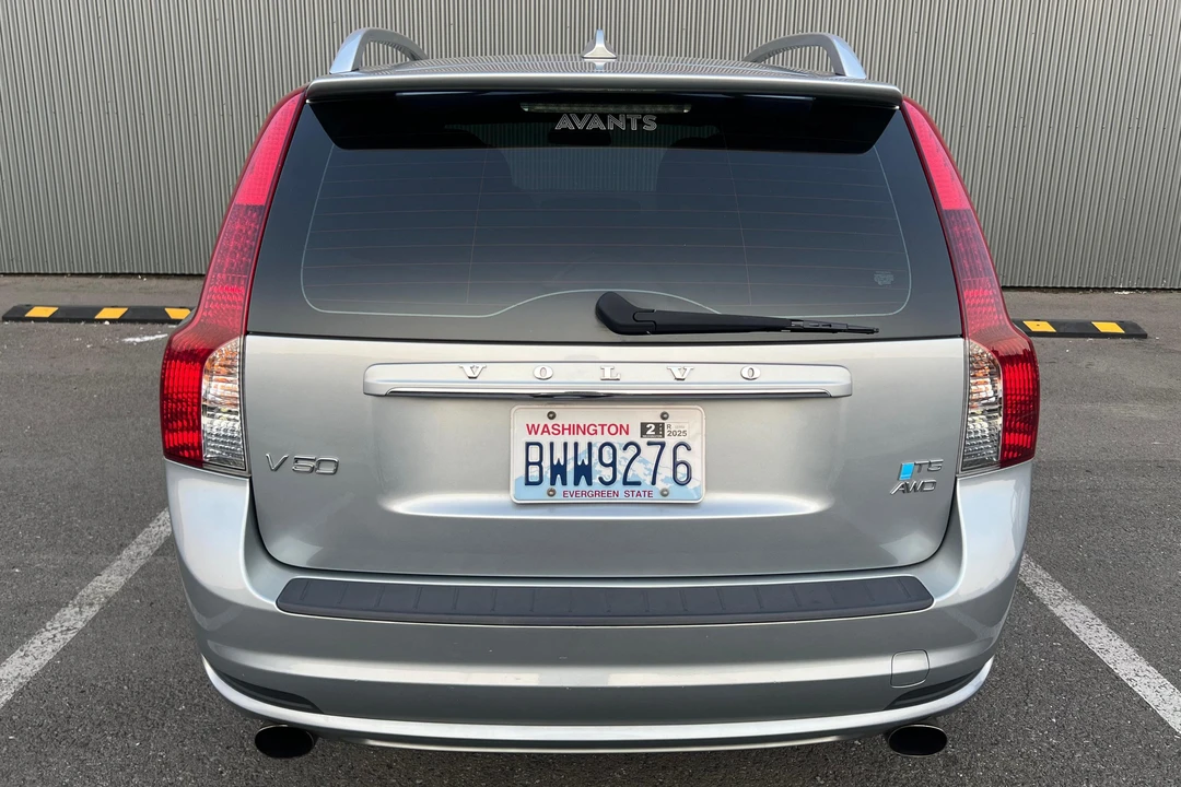 2010 Volvo V50 - Image 5 of 31