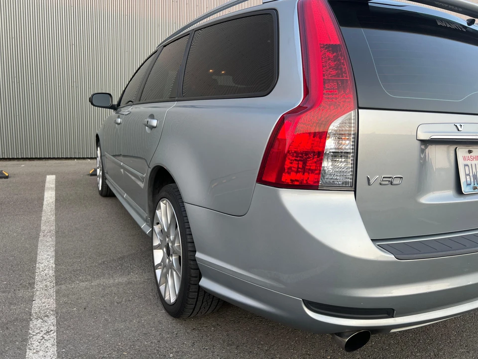 2010 Volvo V50 - Image 27 of 31