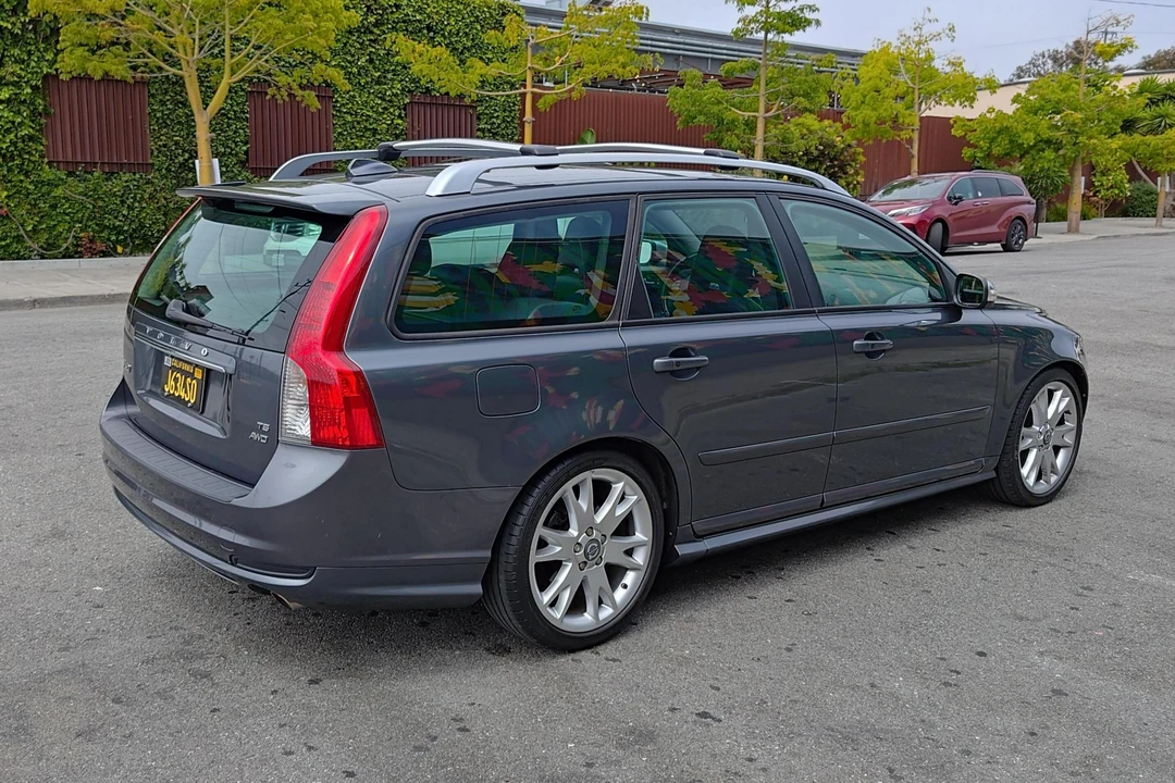 2010 Volvo V50 - Image 4 of 31