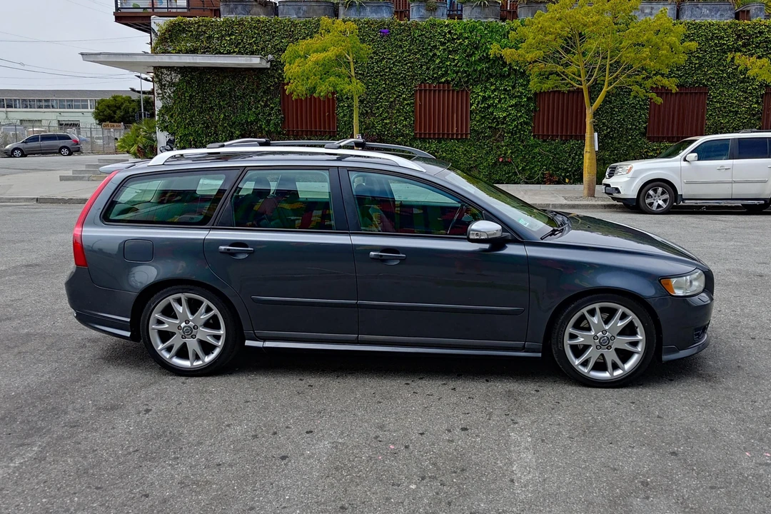 2010 Volvo V50 - Image 3 of 31