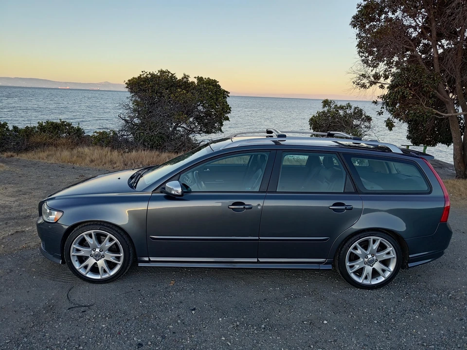 2010 Volvo V50 - Image 11 of 31