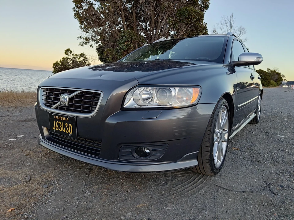 2010 Volvo V50 - Image 9 of 31