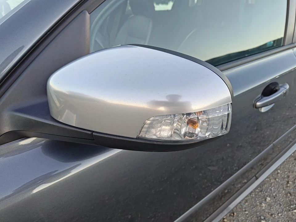 2010 Volvo V50 - Image 25 of 31