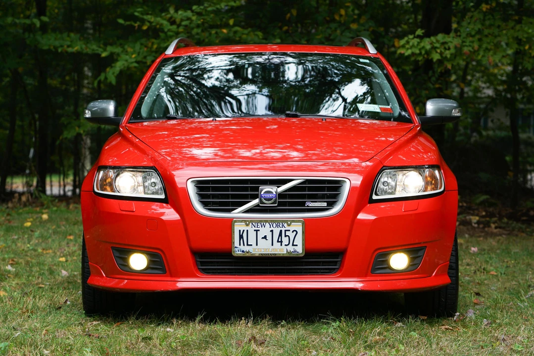2010 Volvo V50 - Image 8 of 31