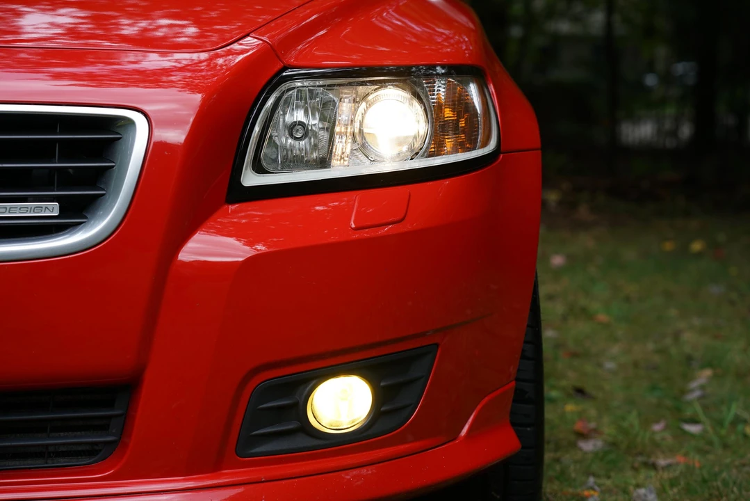 2010 Volvo V50 - Image 27 of 31