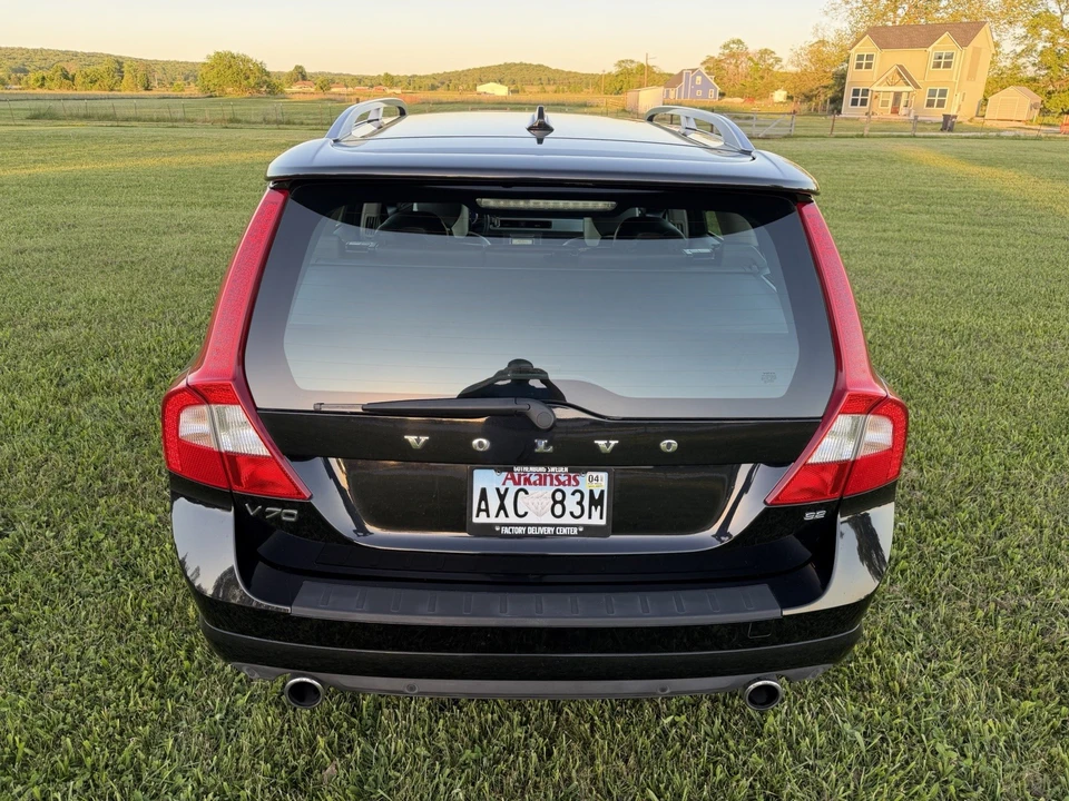 2010 Volvo V70 3rd Gen - Image 6 of 17
