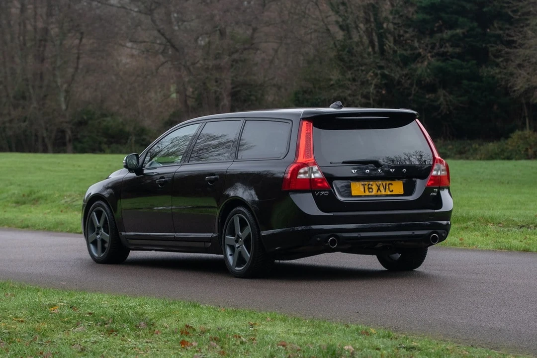 2025 Volvo V70 3rd Gen - Image 10 of 30