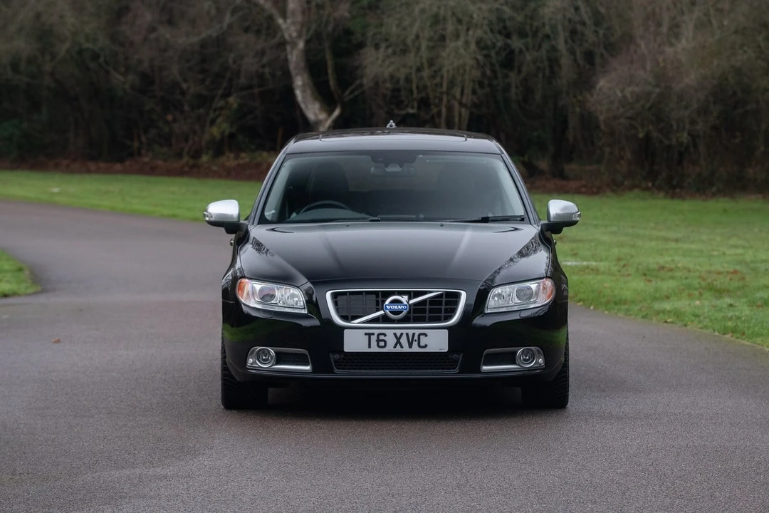 2025 Volvo V70 3rd Gen - Image 15 of 30