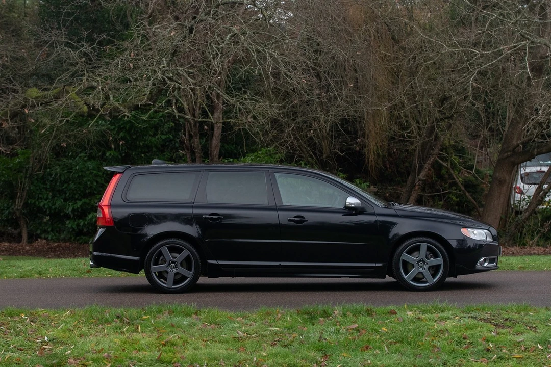 2025 Volvo V70 3rd Gen - Image 21 of 30