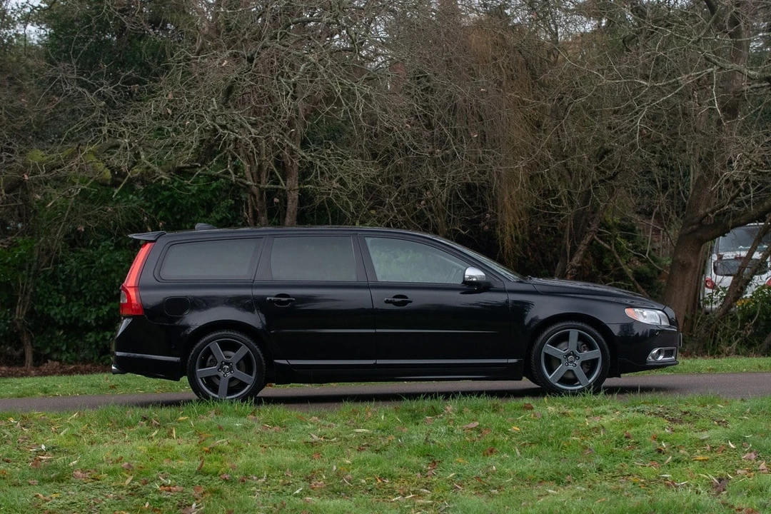 2025 Volvo V70 3rd Gen - Image 22 of 30