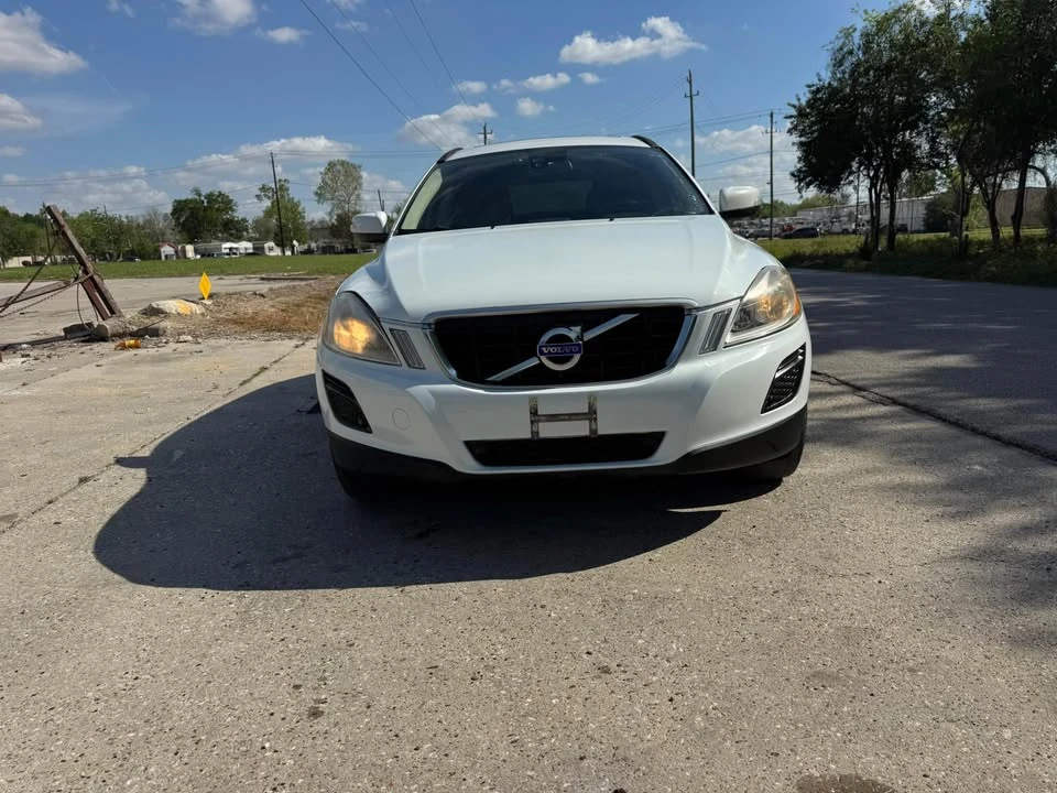 2010 Volvo XC60 1st Gen - Image 5 of 7