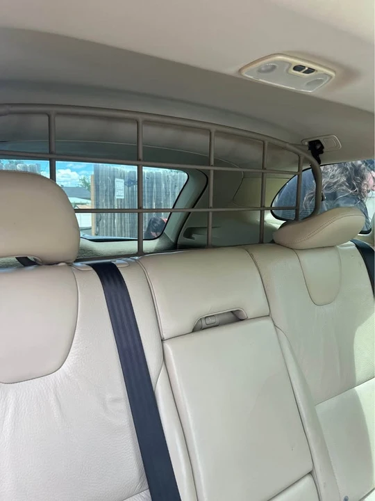 2010 Volvo XC60 1st Gen - Image 14 of 15
