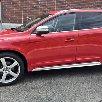 2010 Volvo XC60 T5 Platinum Sport Utility 4D
