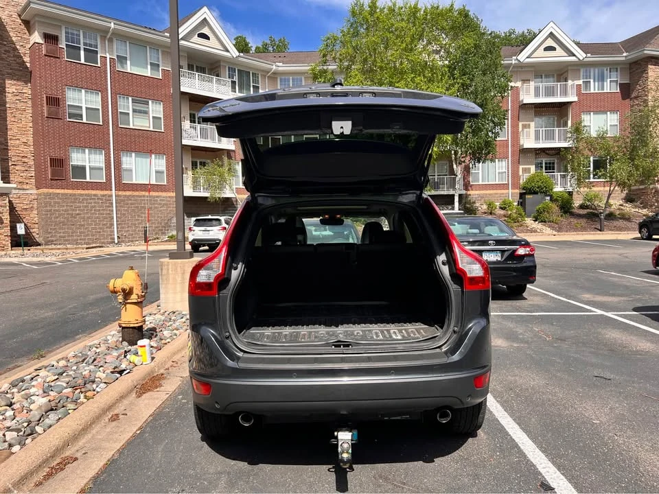 2010 Volvo XC60 1st Gen - Image 6 of 10