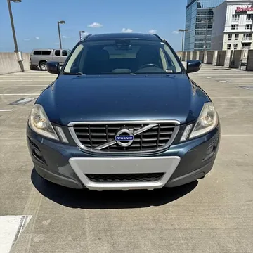 2010 Volvo XC60 T6 Momentum Sport Utility 4D