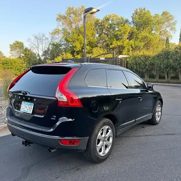 2010 Volvo XC60 T6 Platinum Sport Utility 4D