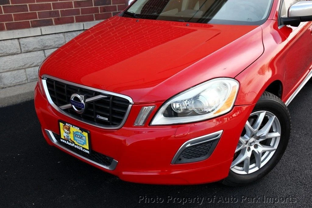 2010 Volvo XC60 1st Gen - Image 11 of 12