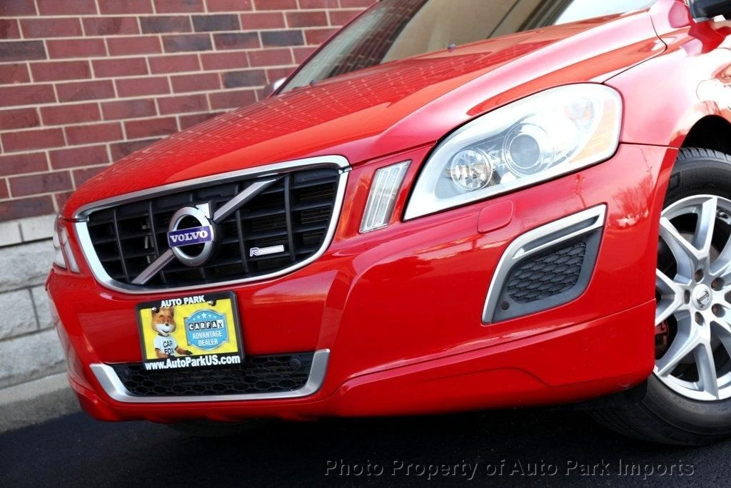 2010 Volvo XC60 1st Gen - Image 9 of 12