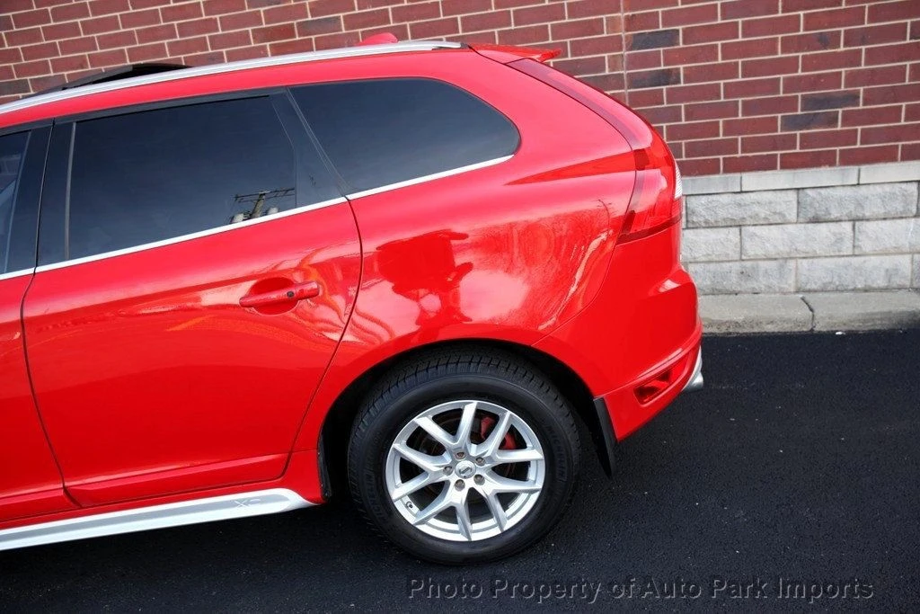 2010 Volvo XC60 1st Gen - Image 7 of 12