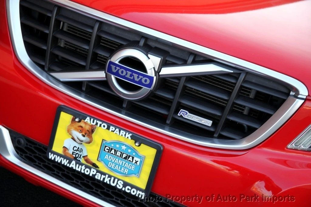 2010 Volvo XC60 1st Gen - Image 10 of 12