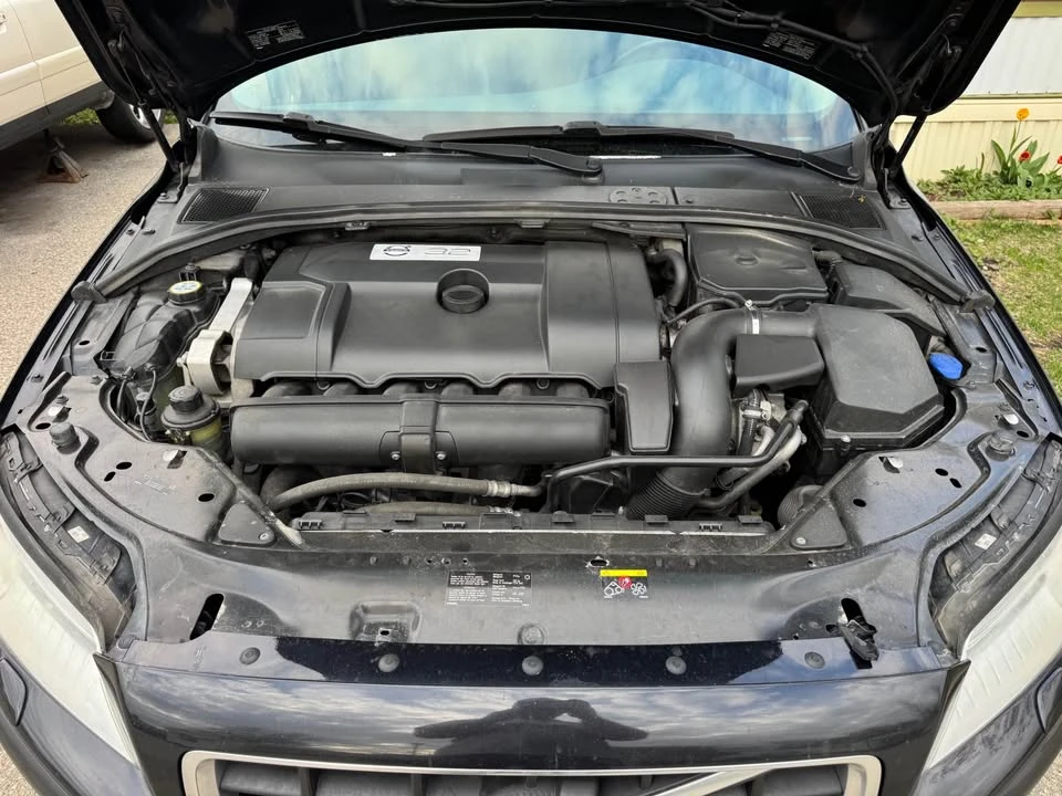 2010 Volvo XC70 3rd Gen - Image 8 of 8