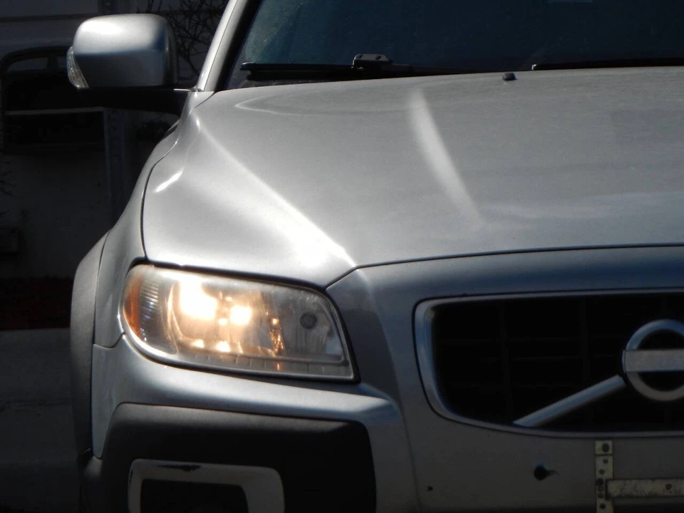 2010 Volvo XC70 3rd Gen - Image 7 of 21