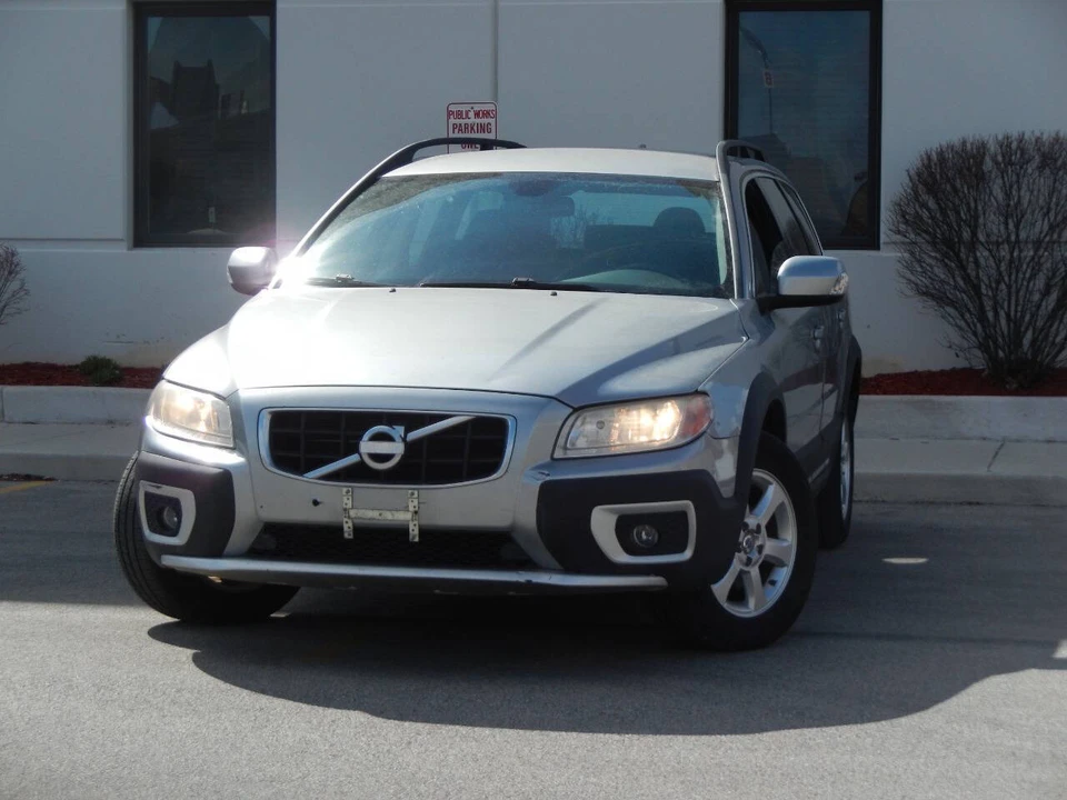 2010 Volvo XC70 3rd Gen - Image 3 of 12